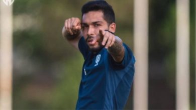 صافرات استهجان من جماهير الهلال تجاه بيتروس