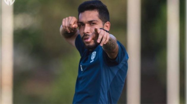 صافرات استهجان من جماهير الهلال تجاه بيتروس