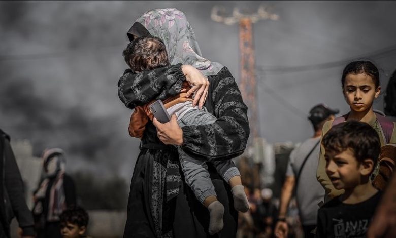 صحفية فلسطينية .. فقدت 400 من عائلتها ووثقت وجع غزة في كتاب