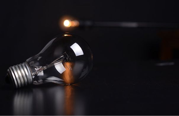 فصل التيار الكهربائي عن مناطق واسعة في المملكة _أسماء...