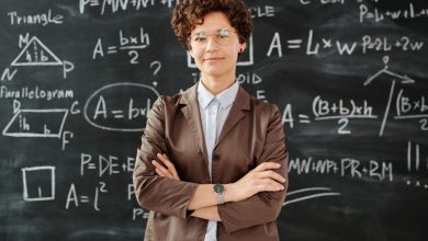 في اليوم العالمي للمعلمين 2025.. اليونسكو تدعو لإعادة صياغة التدريس كمهنة تعاونية
