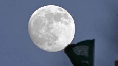 قمر الحصاد يزيّن سماء عسير ويجذب عشاق الظواهر الفلكية