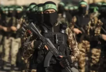 كتائب القسام تسلم جثث 4 أسرى إسرائيليين