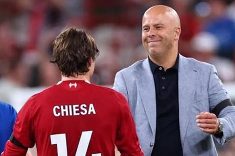 كييزا يكشف سبب قلة مشاركاته مع ليفربول ويحسم مستقبله