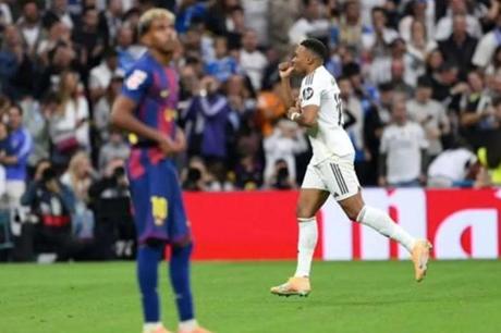 مبابي وبيلينغهام يقودان ريال مدريد لانتصار مثير في الكلاسيكو ويصنعان التاريخ أمام برشلونة