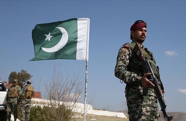 مقتل 6 جنود باكستانيين في اشتباك قرب الحدود مع أفغانستان...