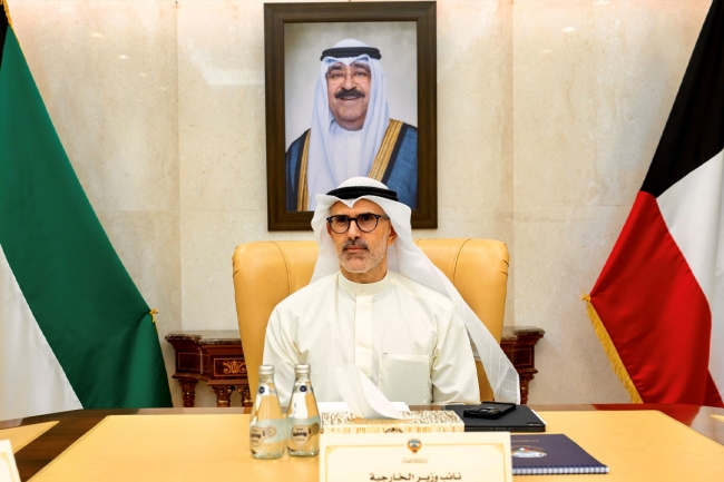 نائب وزير الخارجية يبحث هاتفياً والمفوض الأممي لحقوق الإنسان سبل توطيد التعاون