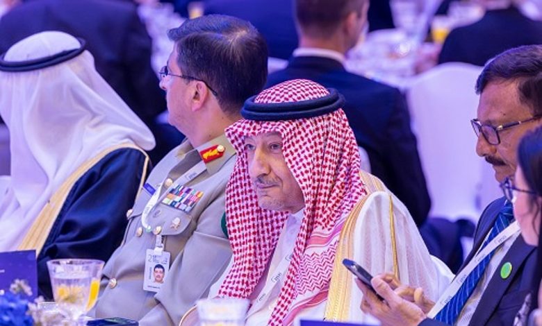 نائب وزير الخارجية يشارك في حوار المنامة 2025