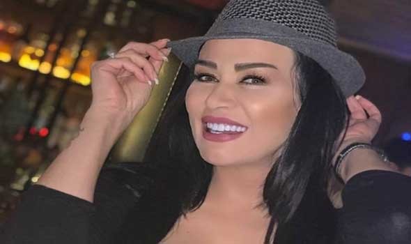 نادين الراسي ترقص بعفوية في دبي وتكشف سر الـ Six pack