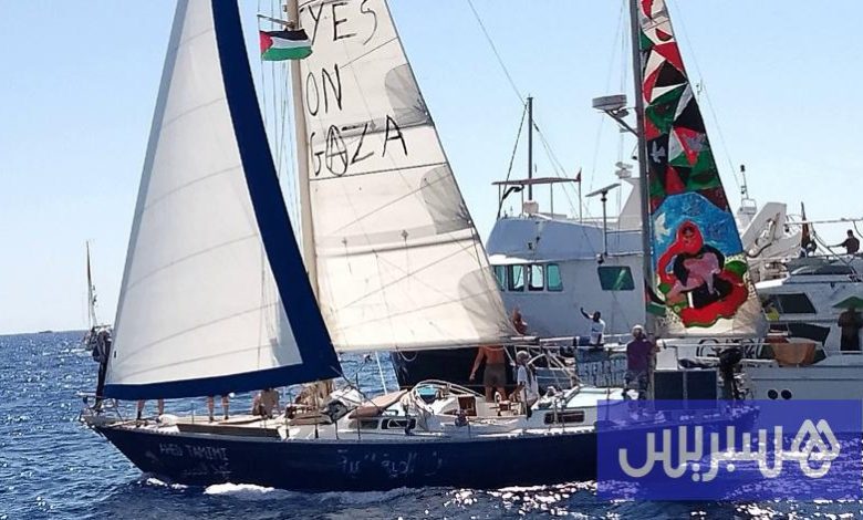 نشطاء الأسطول يضربون عن الطعام