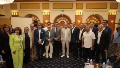 وزير السياحة يطالب بالتوسع في استخدام الطاقة النظيفة لتحويل المدن السياحيه لخضراء