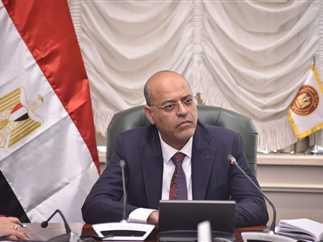 وزير العمل: أي عامل بلا عقد سأعتبره عقدا دائمًا.. والمنشأة ستقع تحت طائلة القانون والعقوبات