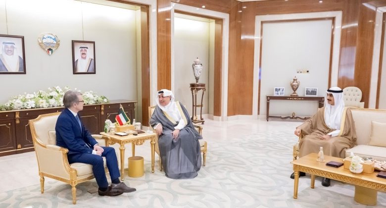 وزير شؤون الديوان الأميري ورئيس ديوان سمو ولي العهد يستقبلان سفراء إسبانيا وفيتنام وكرواتيا وباكستان