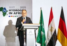 وزير قطاع الأعمال: مصر تمتلك مقومات الريادة في إنتاج الهيدروجين الأخضر
