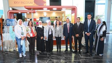 وزيرة التضامن تتفقد جناح معرض ديارنا للحرف اليدوية بشرم الشيخ