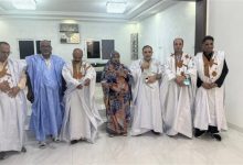 وفد رسالة السلام بـ " الدراعة" في منزل الوزيرة مكفولة بنت أكاط .. لقاء يكسر القيود والرسميات