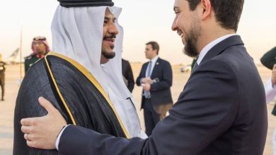 ولي عهد الأردن يصل إلى الرياض وفي مقدمة مستقبليه نائب أمير المنطقة - أخبار السعودية