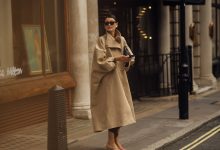 7 تنسيقات ترانشكوت لخريف 2025 من وحي إطلالات الستريت ستايل