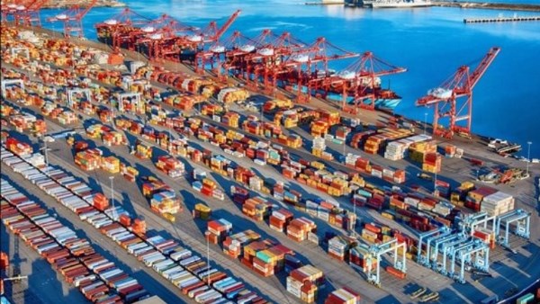 موانئ البحر الأحمر