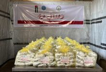 "الخيرية الهاشمية" ونقابة تجار المواد الغذائية توزعان وجبات ساخنة في شمال غزة