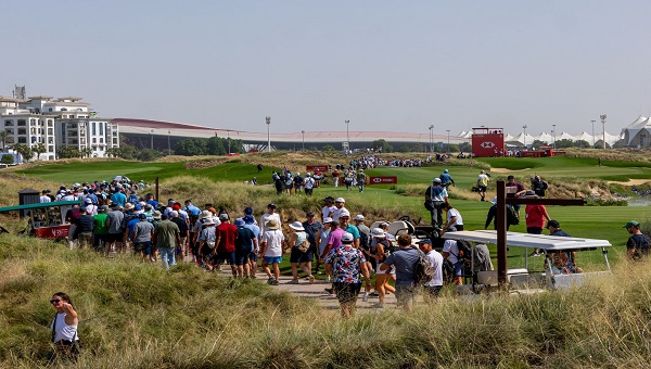 آرون راي ينفرد بصدارة بطولة أبوظبي "إتش إس بي سي" للجولف