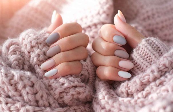 أحدث صيحات طلاء الأظافر لشتاء 2026...