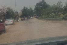 أزمة مرورية في دابوق بسبب تجمع مياه الأمطار