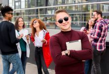 أسرار الثقة بالنفس وكيفية تعزيزها في مرحلة الشباب 