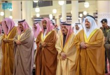 أمير الرياض ونائبه يؤديان صلاة الاستسقاء في جامع الإمام تركي بن عبدالله