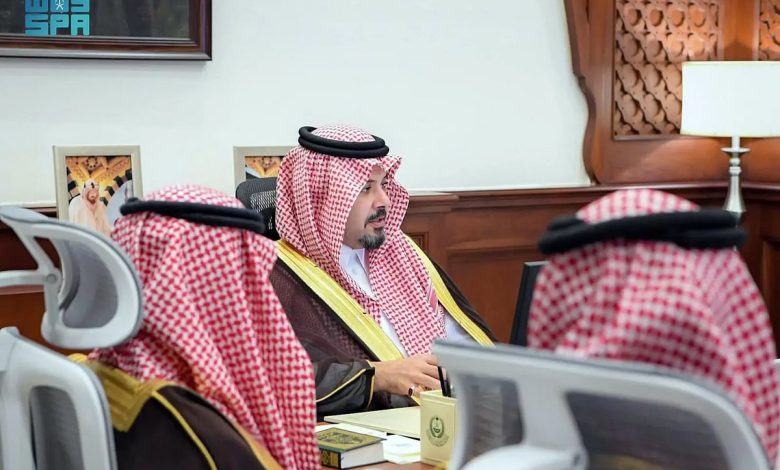 أمير منطقة المدينة المنورة يدشن مشروع «الحافلة الذكية المتنقلة»