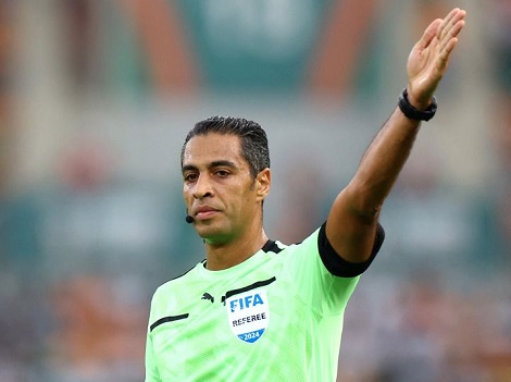 أمين عمر حكما للقاء الأهلي والمصري البورسعيدي