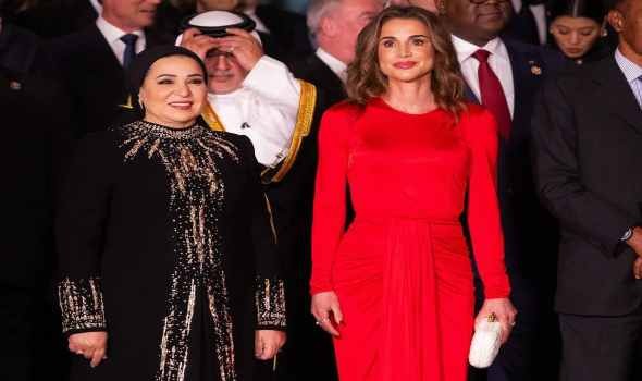 أناقة ملكات مصر القديمة تُلهم النجمات في افتتاح المتحف المصري وسحر فرعوني يلفّ الحفل بحضور الملكة رانيا