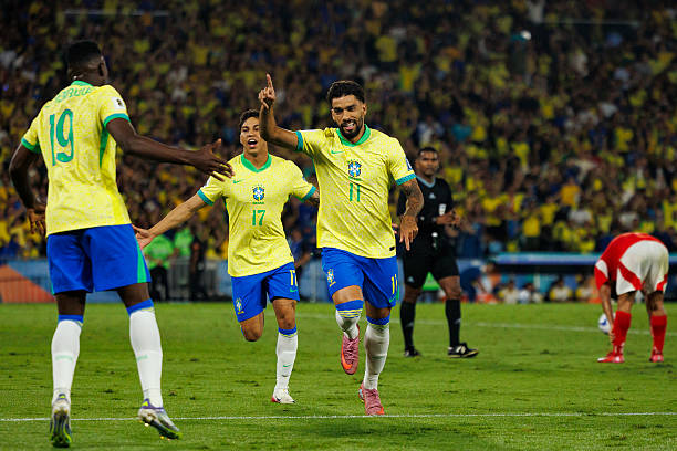 أنشيلوتي يعلن قائمة البرازيل لمواجهتي السنغال وتونس الوديتين