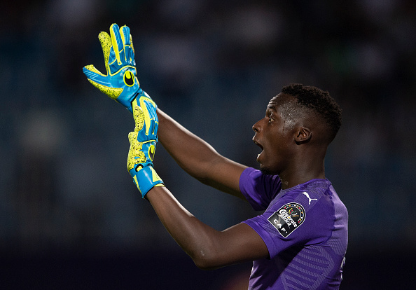 أهلي جدة يبدأ خطوات الحفاظ على ميندي وتجديد العقد