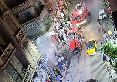 إخماد حريق بمحل بشارع بمنطقة كليوباترا في الإسكندرية
