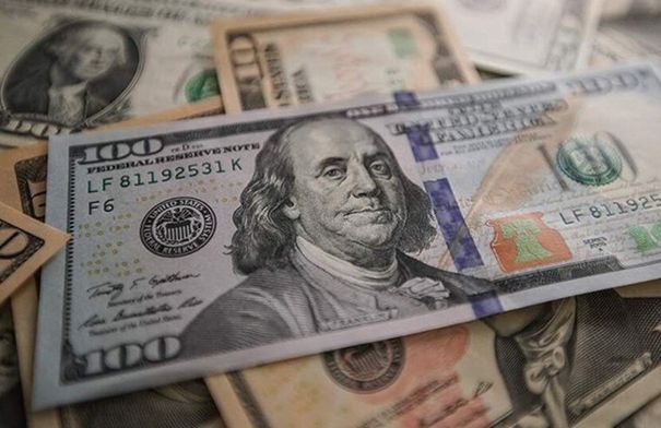 إدارة ترامب تدرس تعزيز الهيمنة العالمية للدولار وسط...