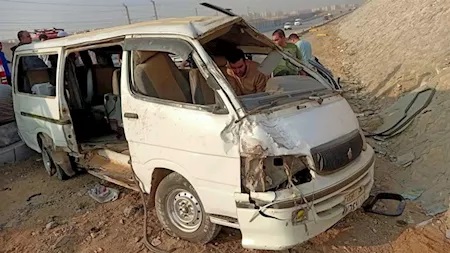 إصابة 8 أشخاص إثر انقلاب ميكروباص في سوهاج