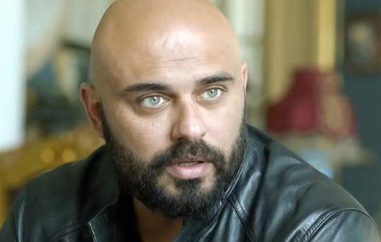 إلزام أحمد صلاح حسني بدفع تعويض 100 ألف جنيه لمهندس.. ما القصة؟