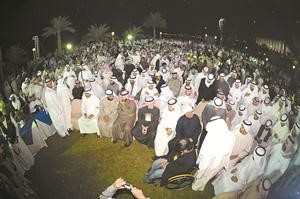 اعتصام لا تنقضوا الميثاق المنصة أو استقالة المعارضة