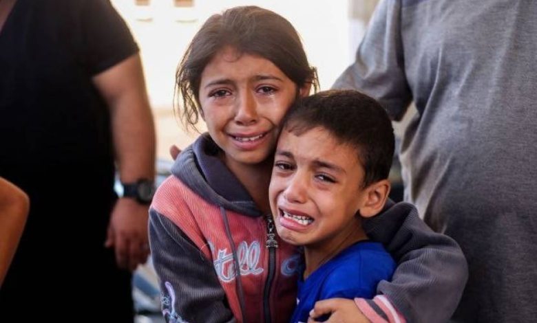 الاحتلال يواصل ارتكاب المجازر في قطاع غزة.. وعمليات نسف وقصف مستمرة 