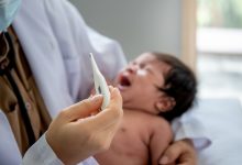 الالتهاب الرئوي عند الأطفال الرضع... أعراض مبكرة لا يجب تجاهلها