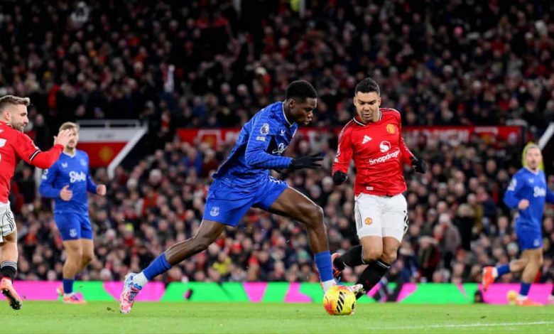 الخسارة الرابعة.. إيفرتون يهزم مانشستر يونايتد في الدوري الإنجليزي