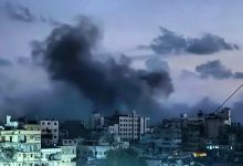 الدفاع المدني: انتشال جثامين خمسة شهداء في مخيم المغازي وسط قطاع غزة