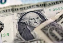الدولار قرب أعلى مستوى في 3 أشهر مع تراجع رهانات خفض الفائدة