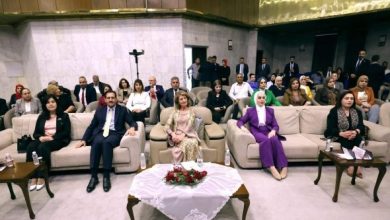 السيدة الاولى تعتبر الازياء العراقية تجسيد للهوية الوطنية والتراث الشعبي