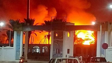 السيطرة على حريق هائل بورشة نجارة بمدينة دهب