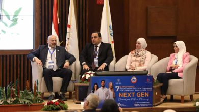 الصحة تناقش أحدث الممارسات الصيدلانية وتطوير مهارات الصيدلي الإكلينيكي واليقظة الدوائية