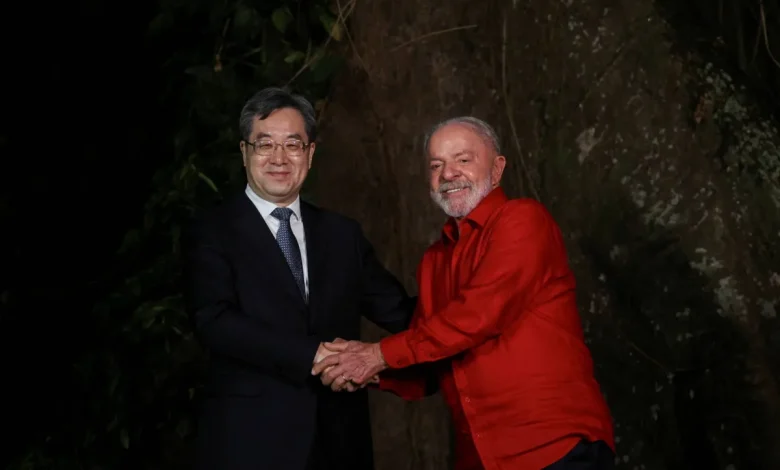 الصين تتربع على عرش «كوب 30» وتملأ الفراغ الأميركي