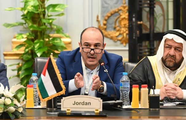 العين العياصرة يشارك بأعمال منتدى الجمعية البرلمانية...