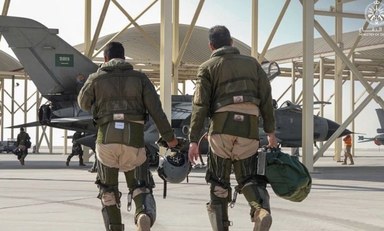 القوات الجوية وقوات الدفاع الجوي تختتمان تمرين «مركز الحرب الجوي الصاروخي ATLC-35» بدولة الإمارات